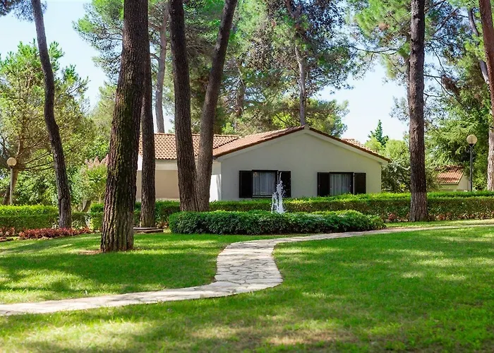 Szálloda Village Galijot Plava Laguna